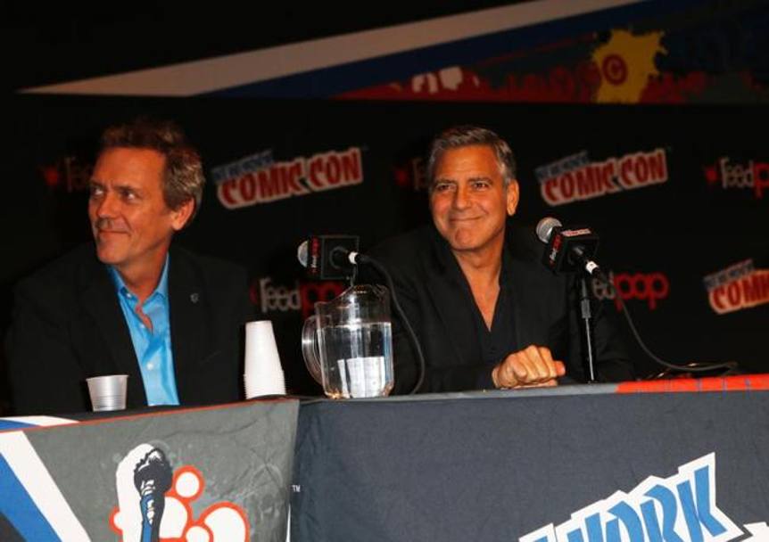 George Clooney insieme a Hugh Laurie, sua co-star in Tomorrowland
